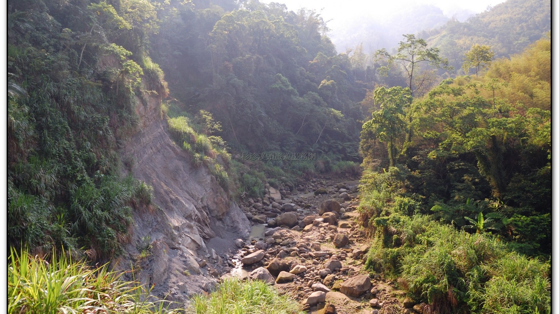 半天橋-小半天旅遊景點