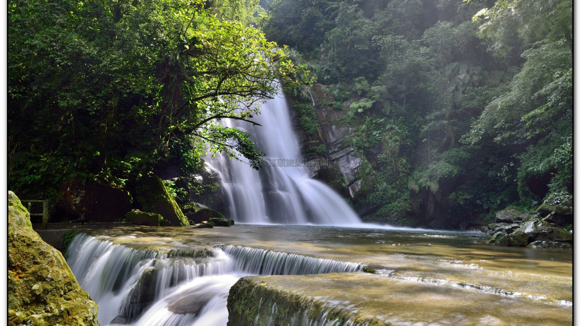小半天旅遊景點-德興瀑布