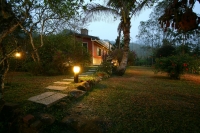 溪頭小半天鋐洋民宿住宿