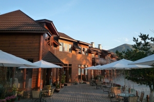 溪頭小半天櫻花嶺民宿住宿